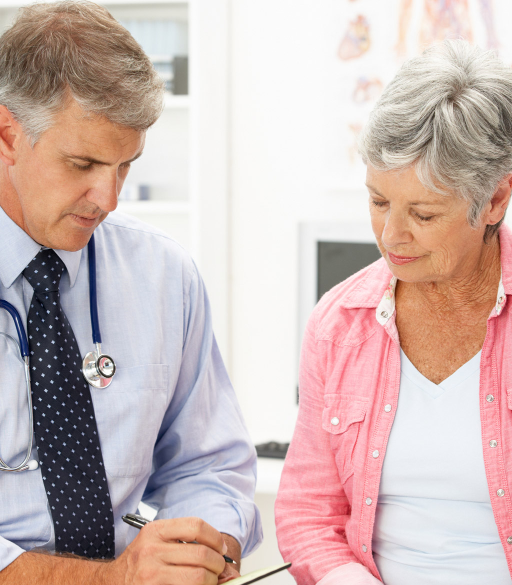 Female-discussing-genitourinary-fistula-with-her-doctor