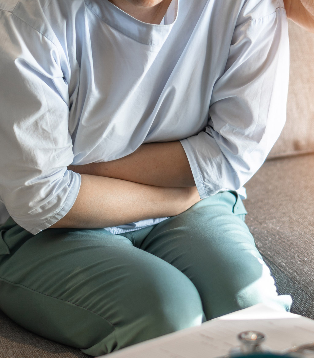 abdominal-pain-due-to-kidneys-best-urology-hospital-in-Orange-County