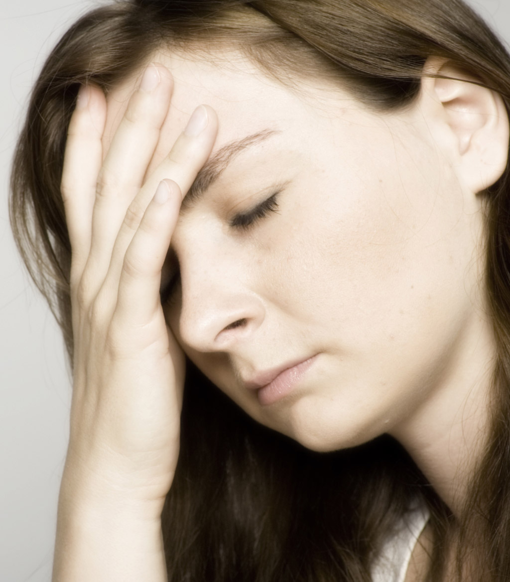 woman-in-pain-from-ureter-cancer