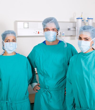 Surgeons-about-to-perform-intensity-modulation-radiation-therapy