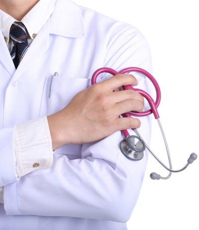 doctor-treats-testicle-cancer